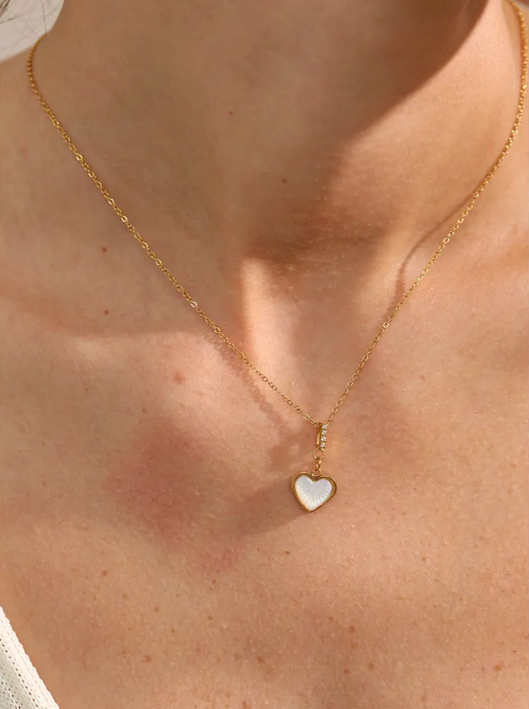 Heart Link Pendant Necklace